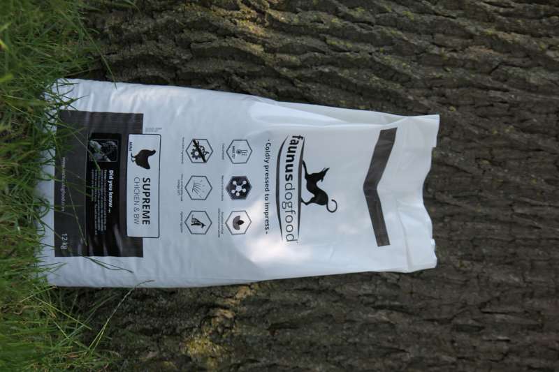 MINI SUPREME CHICKEN & BW 12 KG