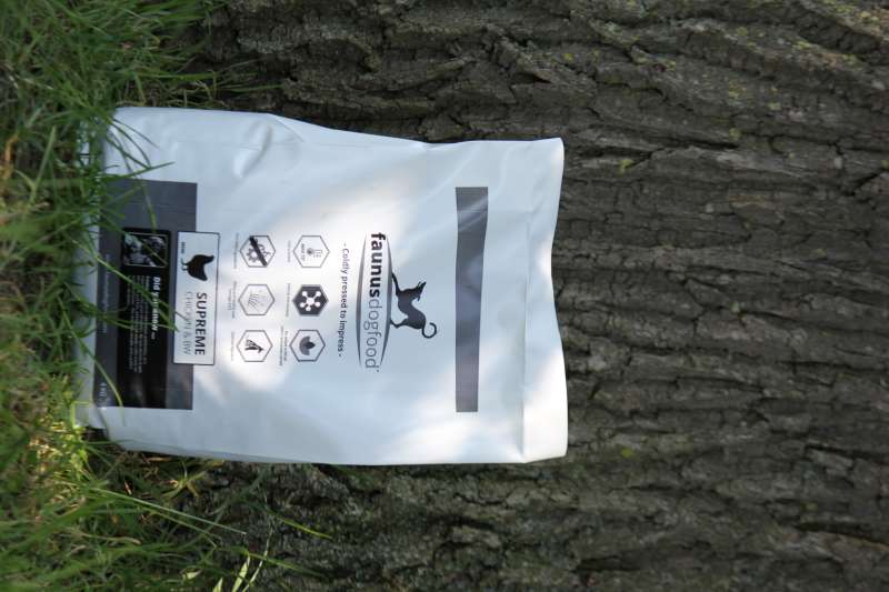 MINI SUPREME CHICKEN & BW 4 KG