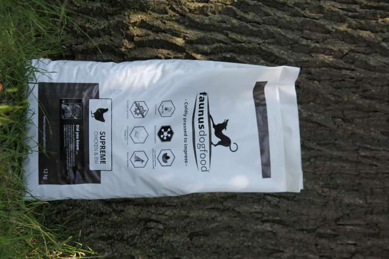 SUPREME CHICKEN & BW 12 KG